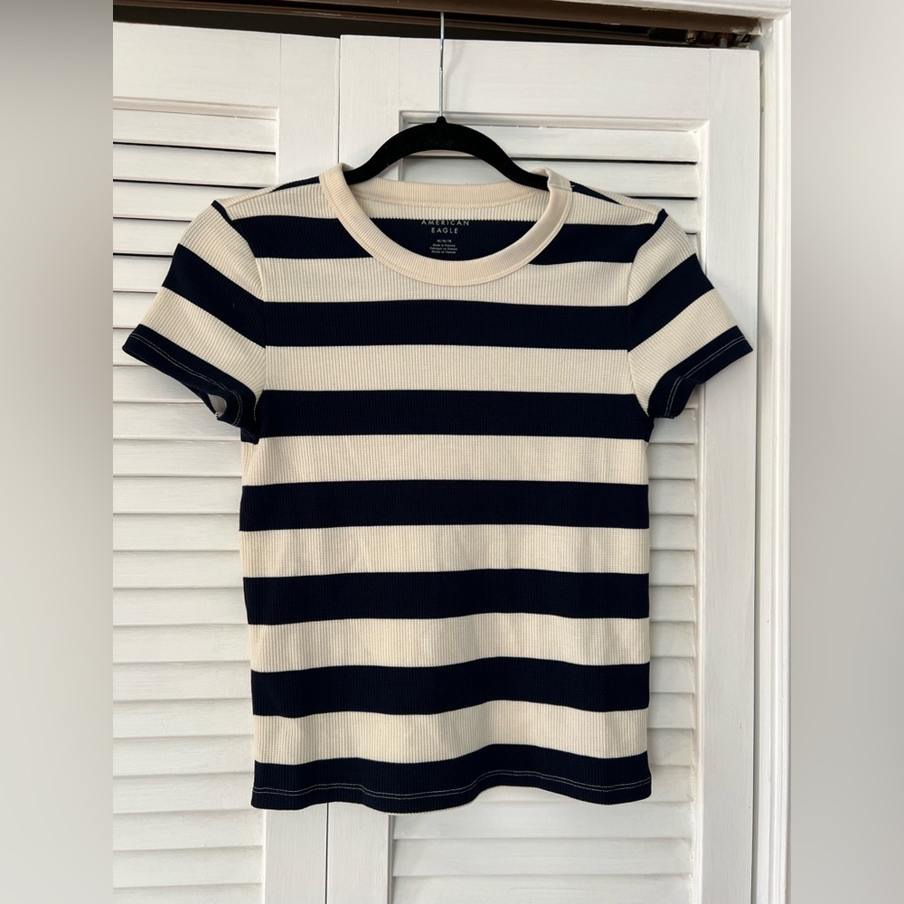 American Eagle tee